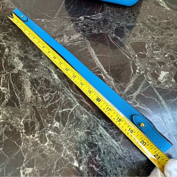 Fashion Leather Pillow bag Crossbody Bag Gold hardware - Picture 11 of 14